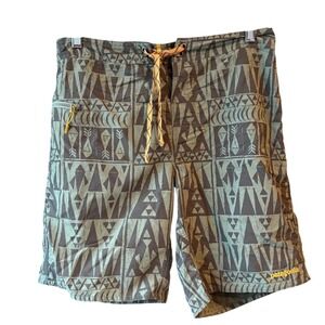 Patagonia Nylon Board Shorts Tribal Geometric Surf Swim Men Size 32